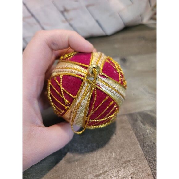 Satin AS IS gold red tassel ball ornament Xmas - Picture 9 of 9